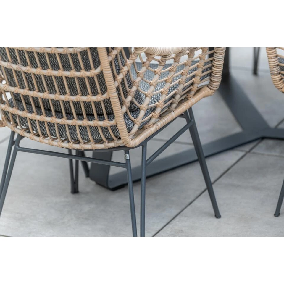 4 Seasons Cottage Tuinstoel + Taste Basso Tuintafel 240x100 Cm 5 4 Seasons Cottage Tuinstoel + Taste Basso Tuintafel 240x100 Cm - Afbeelding 3